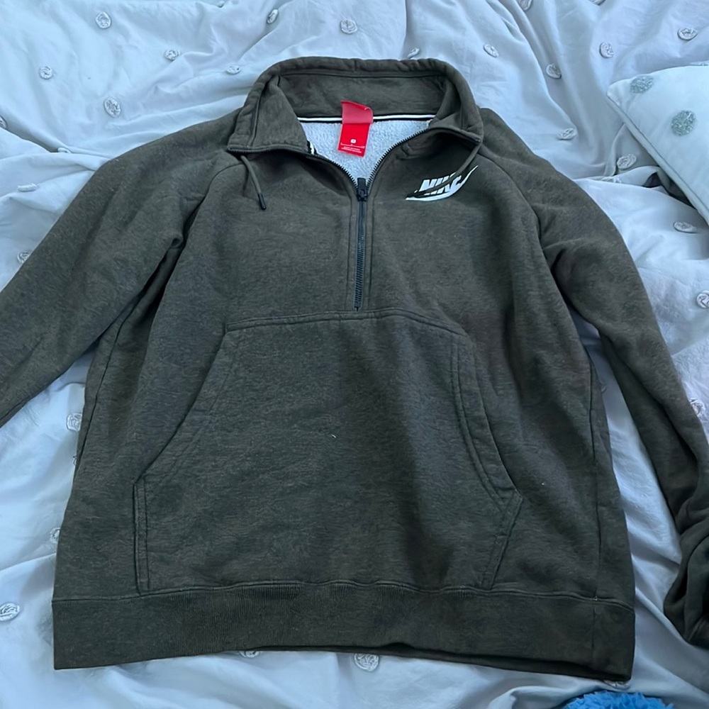 Nike pullover